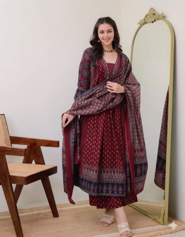 KLOSIA Women's Rayon Printed Anarkali Kurta and Pant with Dupatta Set