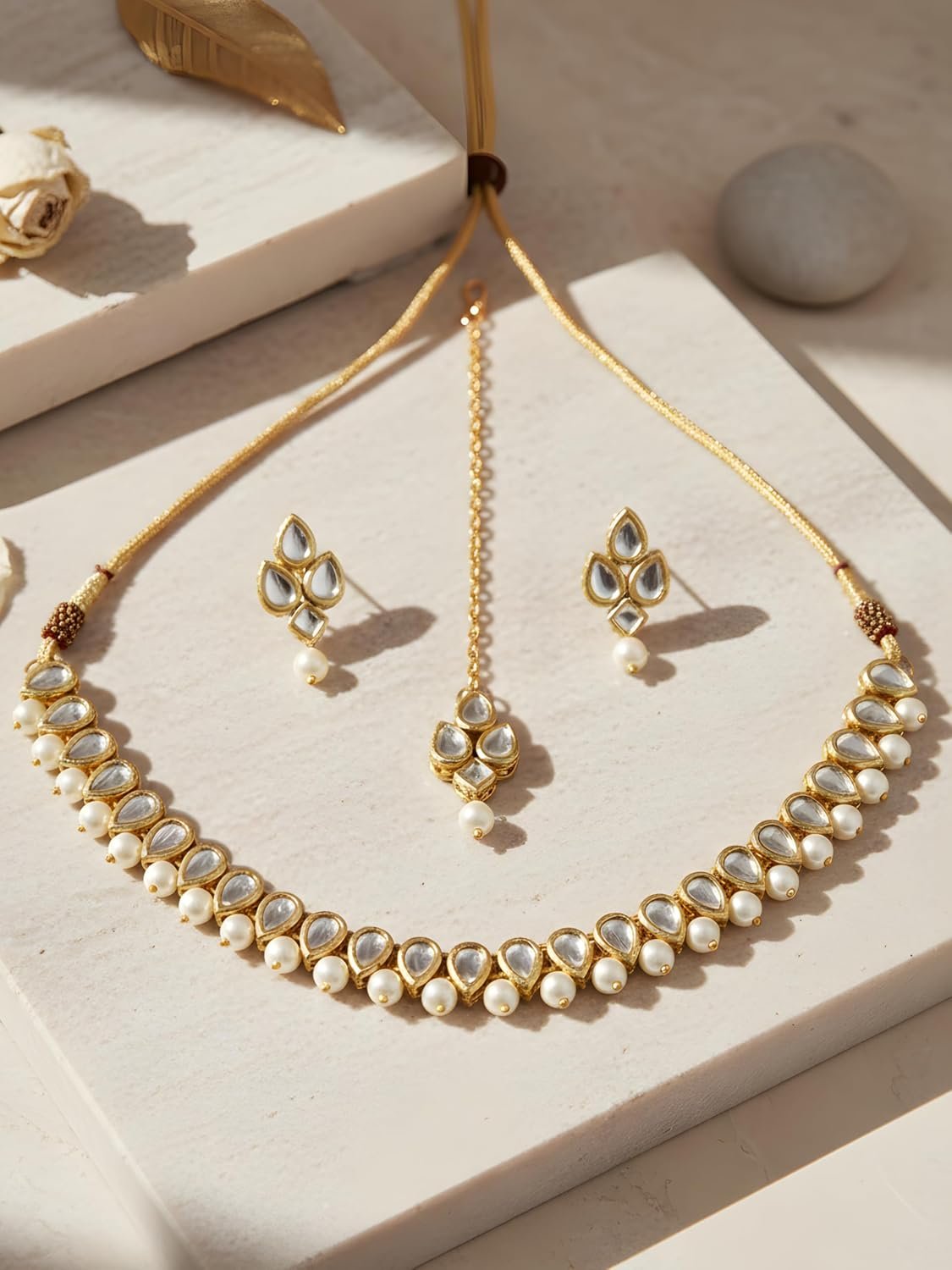 Karatcart Traditional Kundan Jewellery Set for Women - Image 2