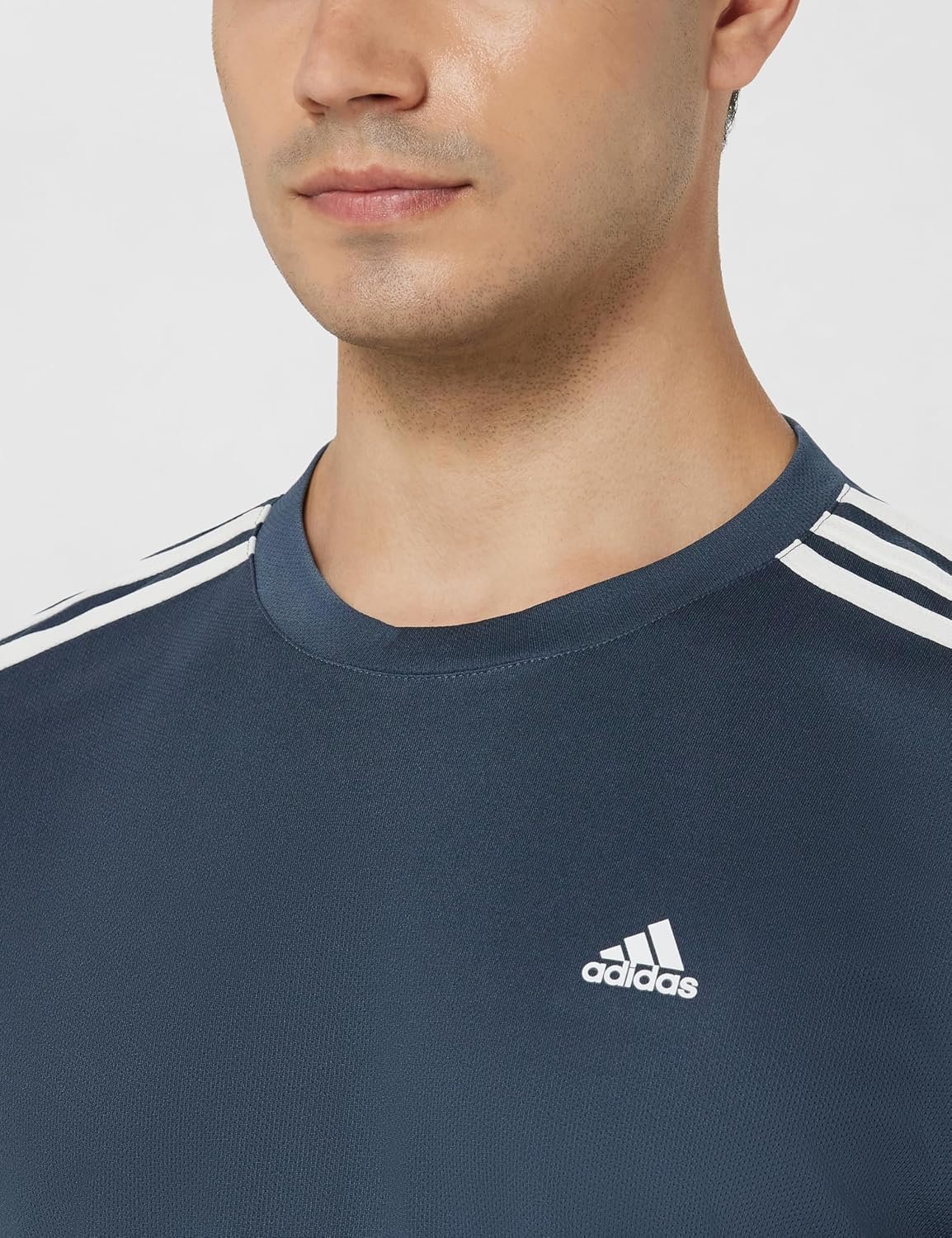 adidas Men T-Shirt - Image 4
